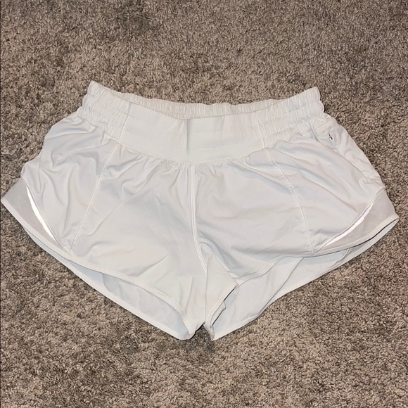 lululemon athletica Pants - Lululemon Athletica Hotty Hot White Athletic Shorts 2.5”